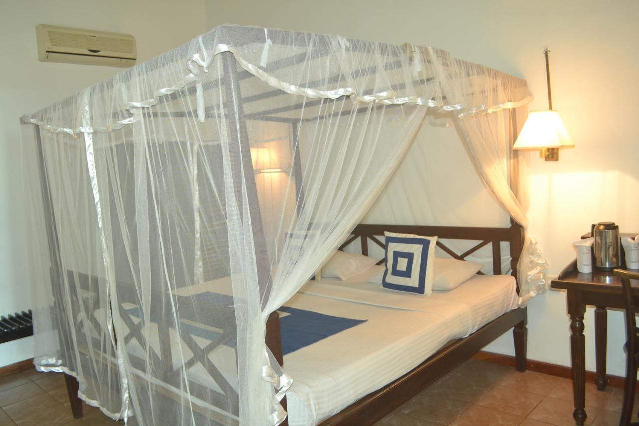 Rest House Matara Hotel Exterior photo